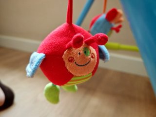 Gimnasio para bebés con juguetes Imaginarium