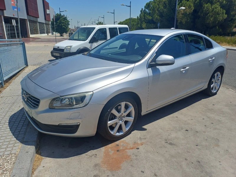 Volvo S60 2016 - foto 1