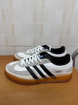 Zapatillas Adidas Benito. Solo dos usos