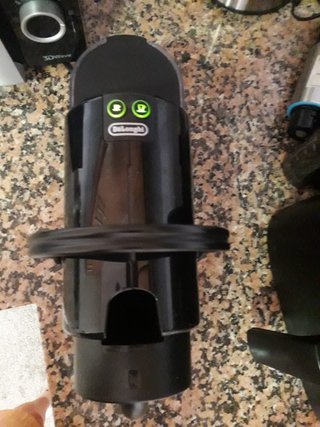 Cafetera Nespresso Inissia Negra