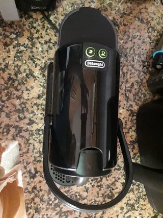 Cafetera Nespresso Inissia Negra