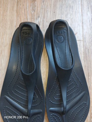 Chanclas Crocs Negras 37-38