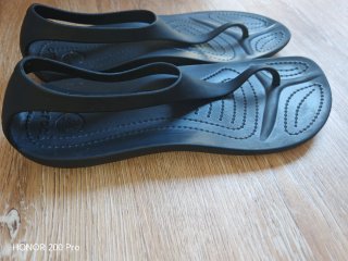 Chanclas Crocs Negras 37-38