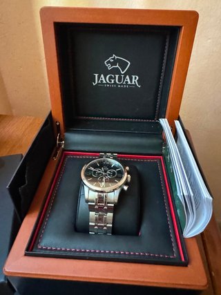Reloj Jaguar Swiss Made Gris