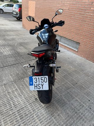 Kawasaki ER6N Negra