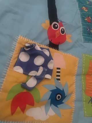 Alfombra sensorial bebé.