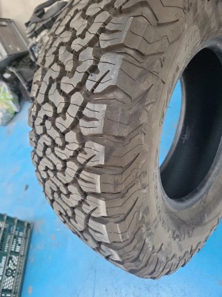 Neumático BFG 315/70R17 121/118S