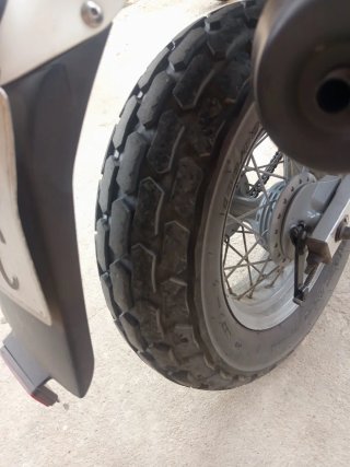 Suzuki Van Van 125 Amarilla