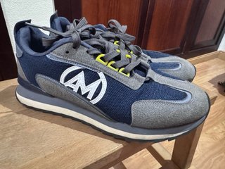 Zapatillas Alvaro Moreno casual azul y gris