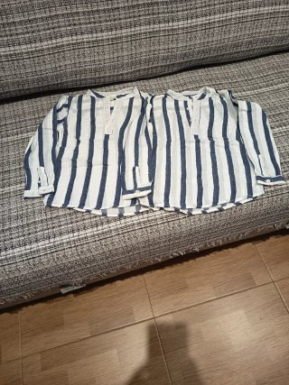 **Dos camisas de rayas para niño talla 5-6 años