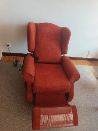 Sillón relax eléctrico tela naranja.