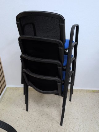Sillas de oficina apilables (4 unidades)