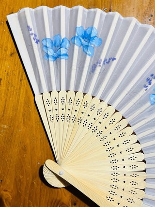 Abanicos pintados a mano, personalizados
