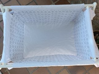 Minicuna bebé gris