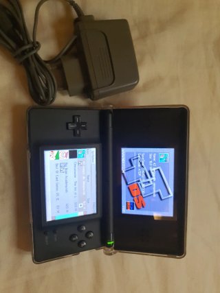 Nintendo DS Lite Nera con giochi e caricatore