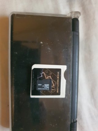 Nintendo DS Lite Nera con giochi e caricatore