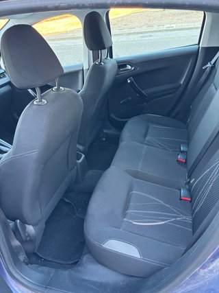 Peugeot 208 2013