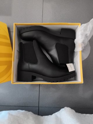 Botines negros mujer piel. 41.