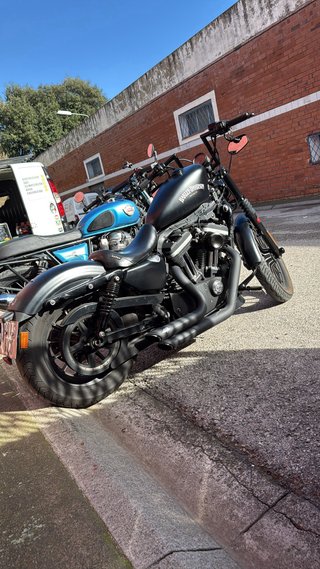 Harley Davidson Sportster 883 2011 con extras