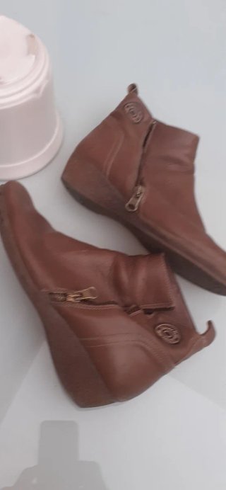 Botines piel marrón Talla 37