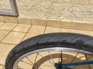 Bicicleta Btwin azul 20 pulgadas