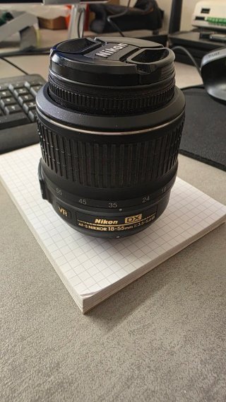 AF-S DX Nikkor 18-55mm f/3.5-5.6G VR impecable