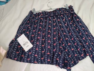 Lote 2 calzonas/pantalón corto, 1 falda pantalón
