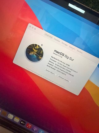 MacBook Pro 15inch 2016 Plata 16gb ram 256gb ssd