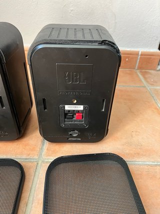Altavoces JBL CONTROL PRO Negros
