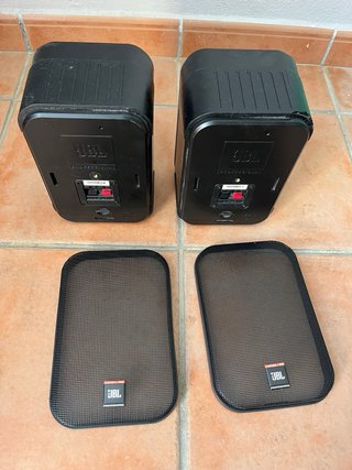 Altavoces JBL CONTROL PRO Negros