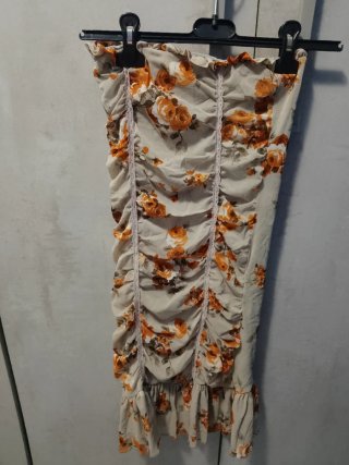 Vestitino floreale beige e arancione