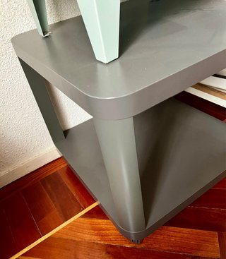 Mesa Gris auxiliar con ruedas TINGBY IKEA