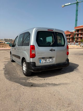 🚐 PEUGEOT PARTNER 1.6 HDi 92 CV – LISTA