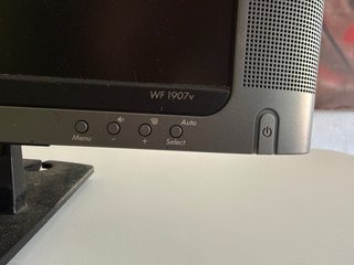 Pantalla Compaq WF1907v 19