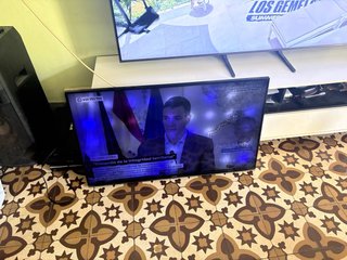 Televisor Negro