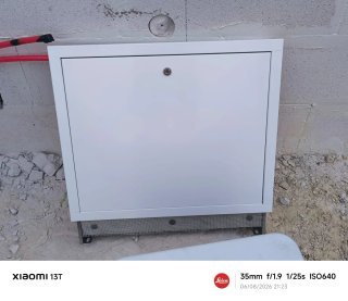 Caja y colectores suelo radiante