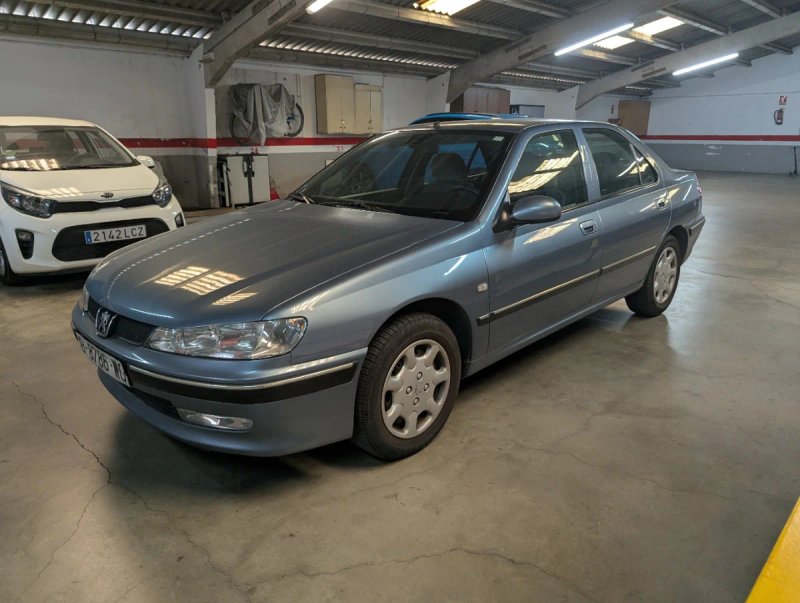 Peugeot 406 - foto 1