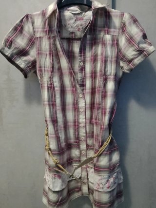 Camicia lunga a quadri rosa e beige