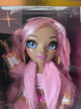 Muñeca Rainbow High Brianna Dulce
