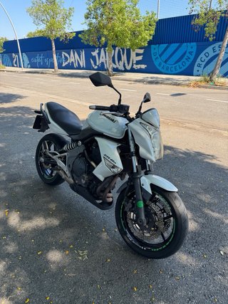 Kawasaki ER-6N Blanca 2011