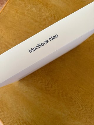 MacBook Neo Azul Espacial
