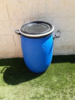 Bidón alimentario azul con tapa 60 litros