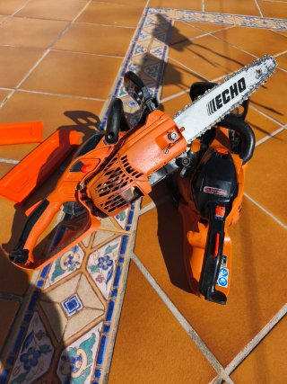2 MotosierrasEcho CS-2511WES