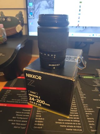 Objetivo Nikon 24-200/4-6.3 VR Z