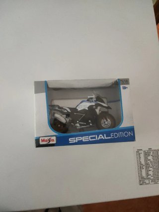 Maisto Special Edition Moto 1/18