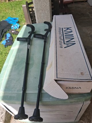 2 Muletas KMINA contera extra ancha
