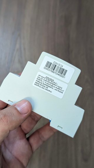 Relé Control Tensión Chint NJYB3-15 AC220V