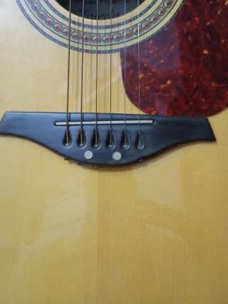 Guitarra Manuel Rodríguez Mod. Jumbo E Rio Exotic.