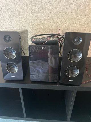 Equipo de música LG negro