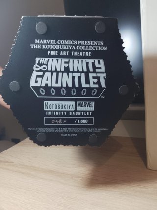 Statua Infinity Gauntlet Marvel